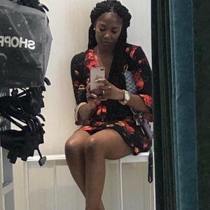 Meet your Posher, Caressa